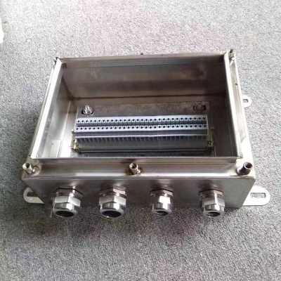 Stainless Steel Junction Box Waterproof Cable Distribution Enclsorue with UK2.5B Terminal Blocks