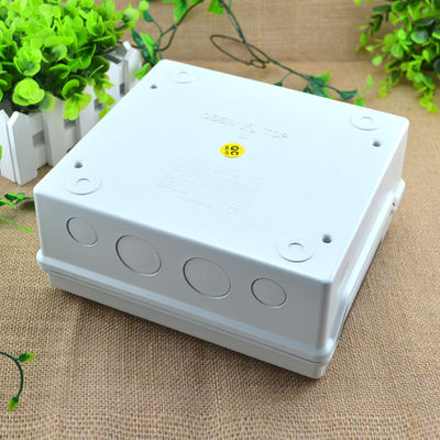 9 Way IP66 Waterproof Outdoor Electrical Enclosure Distribution Plastic Switch Circuit Breaker Box